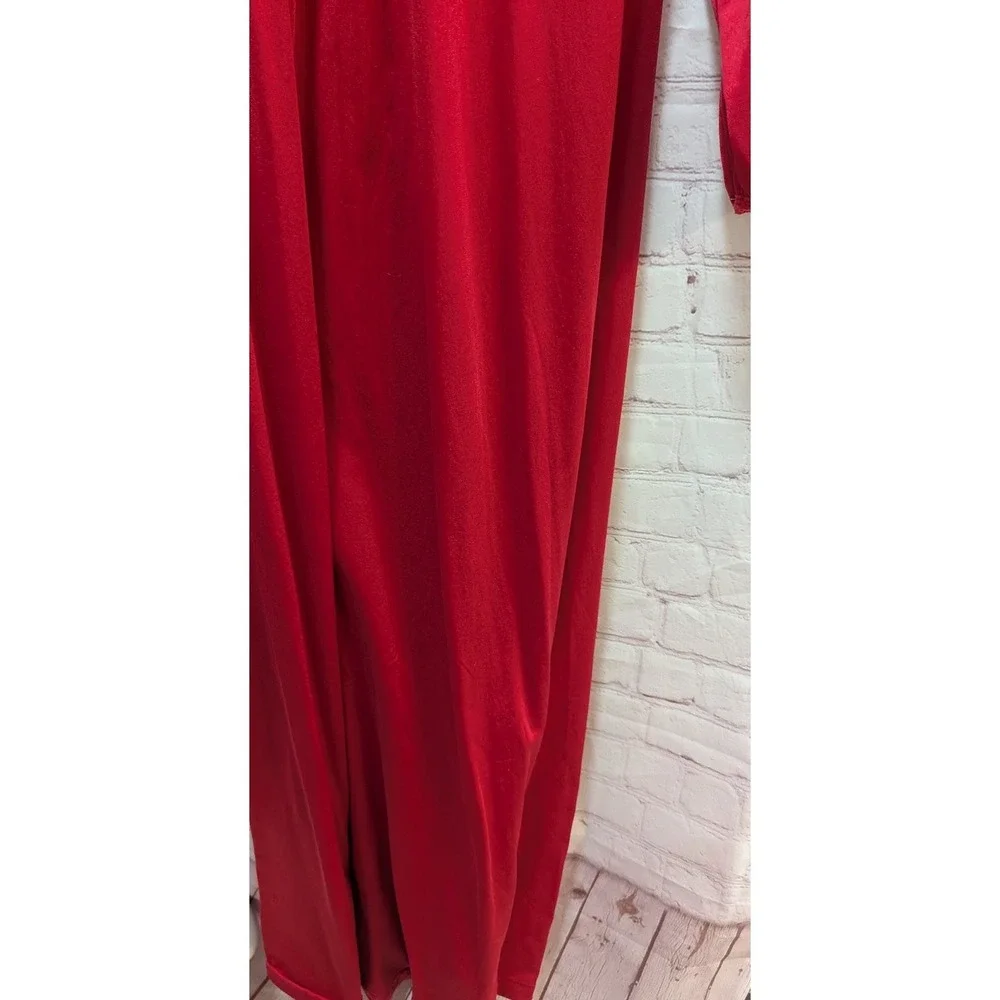 Shadowline Red Long Sleeve Nightgown Lace cutouts Medium‎ vintage READ